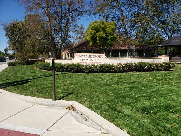 530 Hampshire Rd, Westlake Village, CA 91361